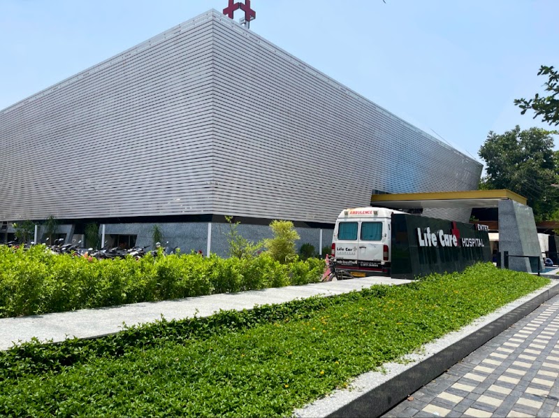 Life Line Hospital